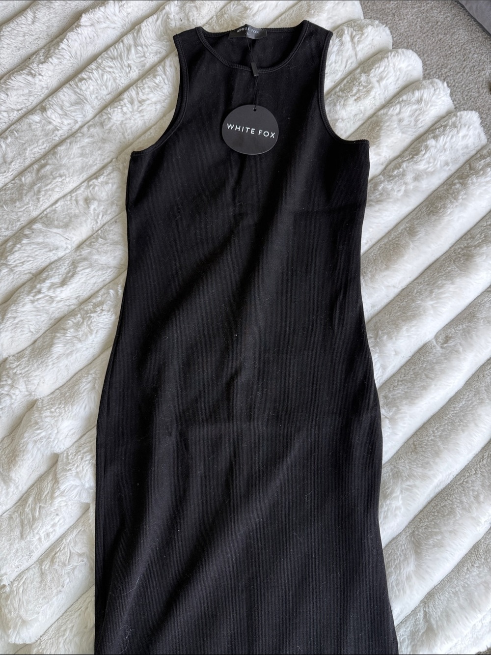 White Fox Boutique Black Sleeveless Midi Dress